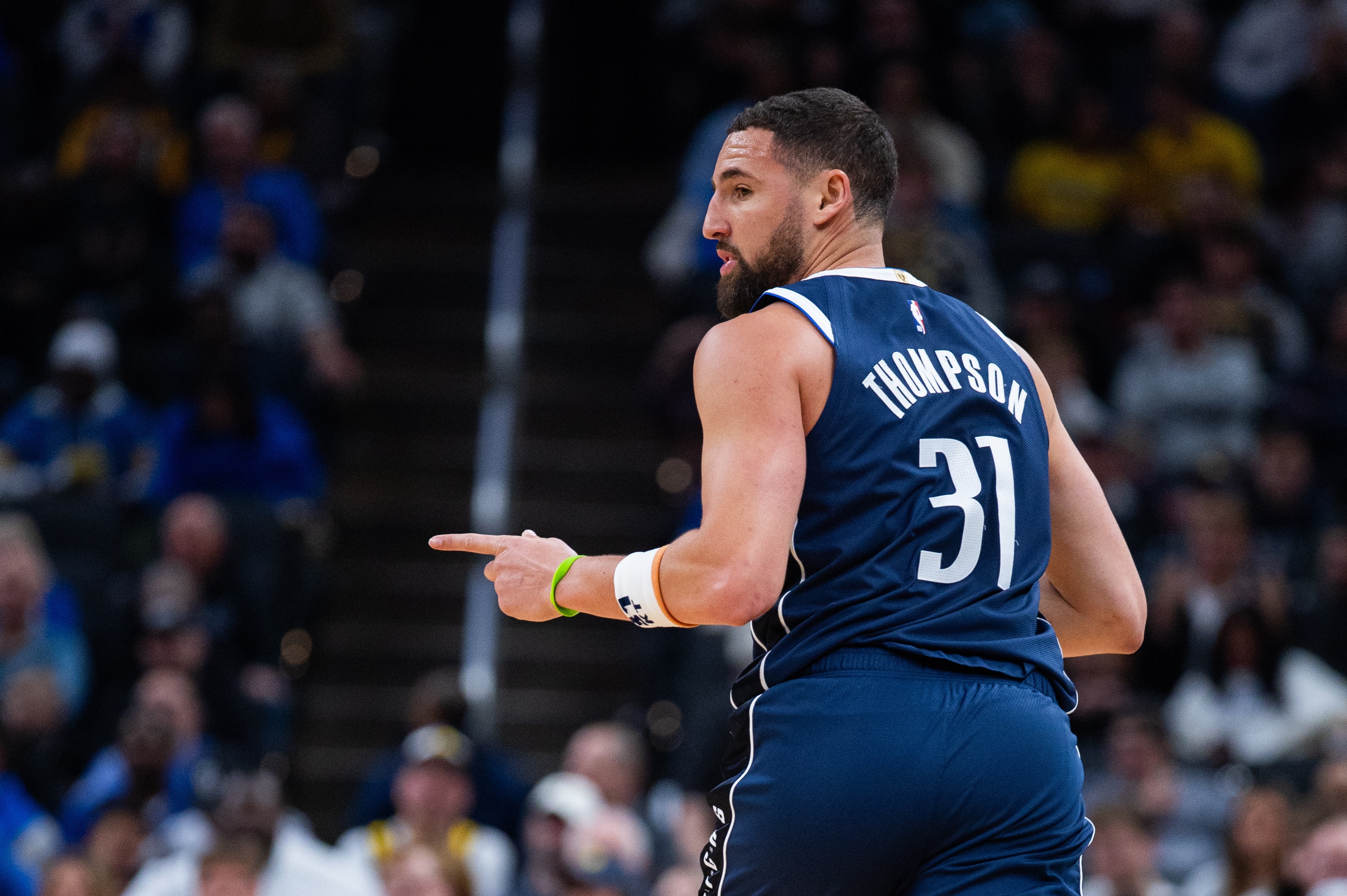 开云注册网址-战旧主！克莱三分9中5得到15分1板1助1断1帽